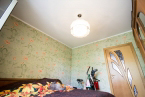 Матовые натяжный потолок в спальне